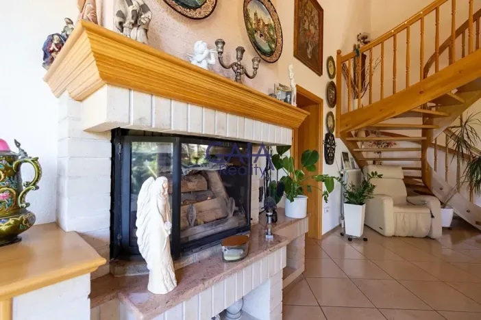 Prodej rodinného domu, Strážovice, 354 m2