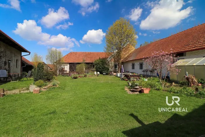 Prodej rodinného domu, Sklené nad Oslavou, 330 m2