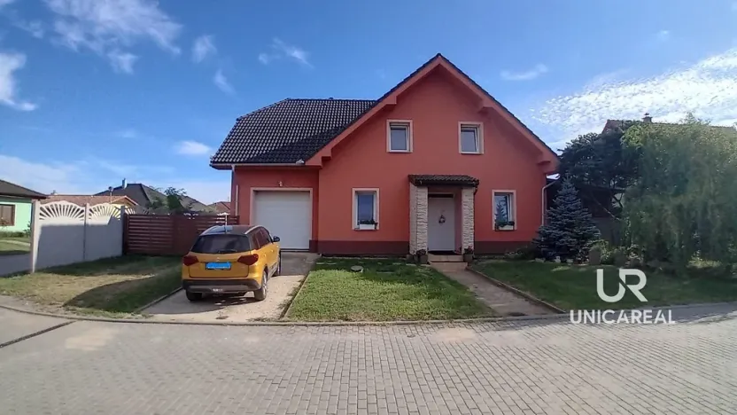 Prodej rodinného domu, Božice, 233 m2