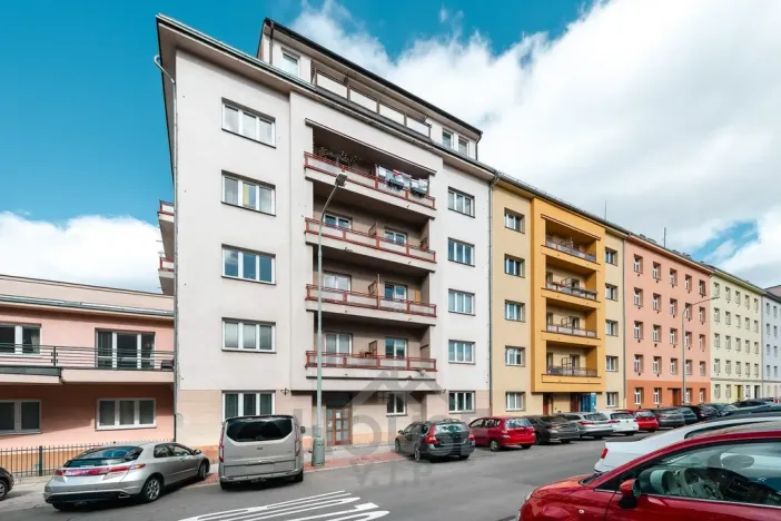 Prodej bytu 2+kk, Praha - Žižkov, Jeseniova, 46 m2