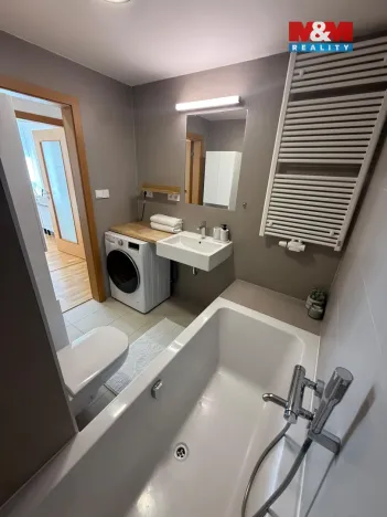 Pronájem bytu 3+kk, Praha - Břevnov, Ve Střešovičkách, 69 m2