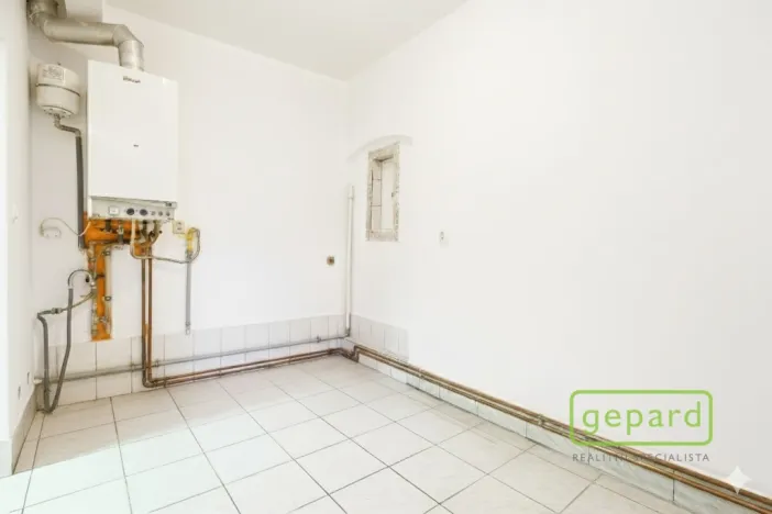 Prodej obchodního prostoru, Karlovy Vary, Rohová, 112 m2