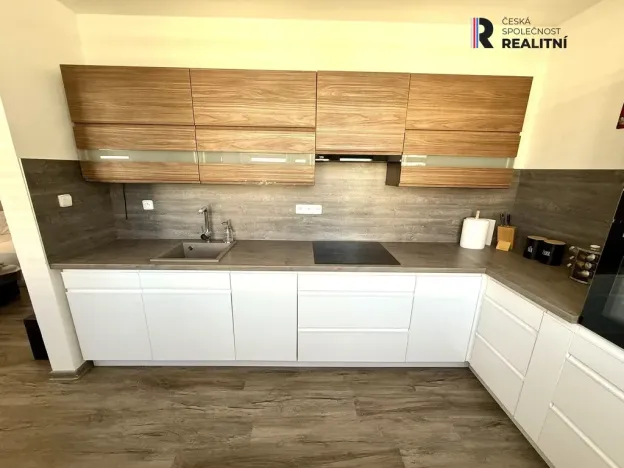 Prodej bytu 2+1, Sokolov, Kosmonautů, 61 m2