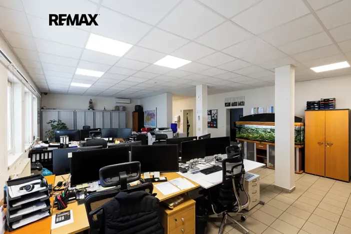 Prodej skladu, Hořovice, nábřeží Hynka Šlosara, 4000 m2