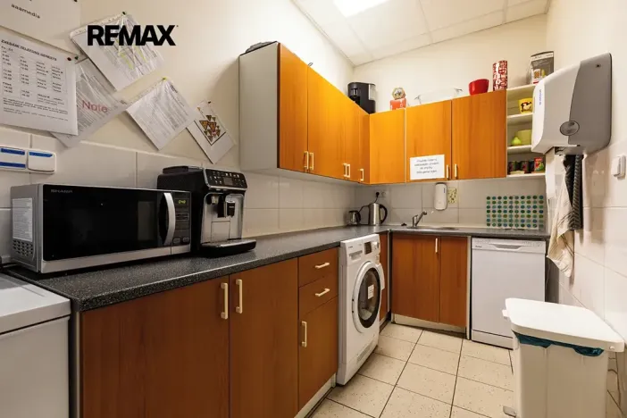 Prodej skladu, Hořovice, nábřeží Hynka Šlosara, 4000 m2