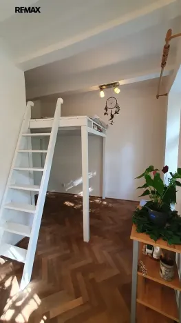 Pronájem bytu 1+kk, Praha - Střešovice, Na Malovance, 24 m2