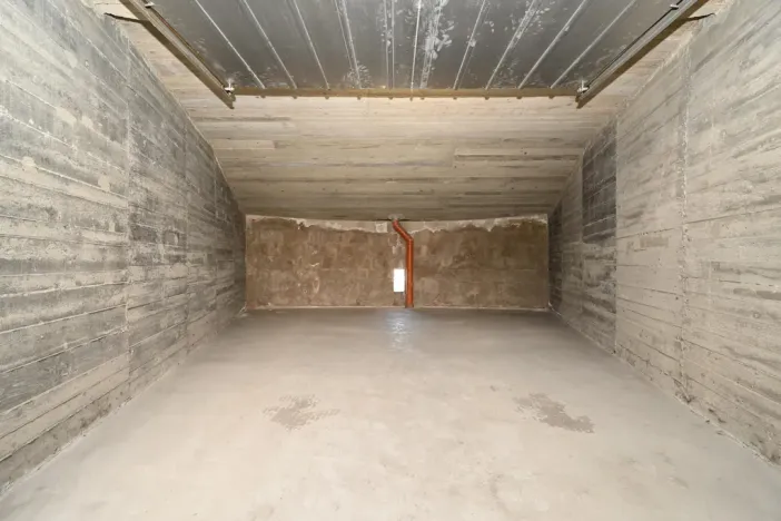 Pronájem garážového stání, Praha - Žižkov, Nad Ohradou, 20 m2