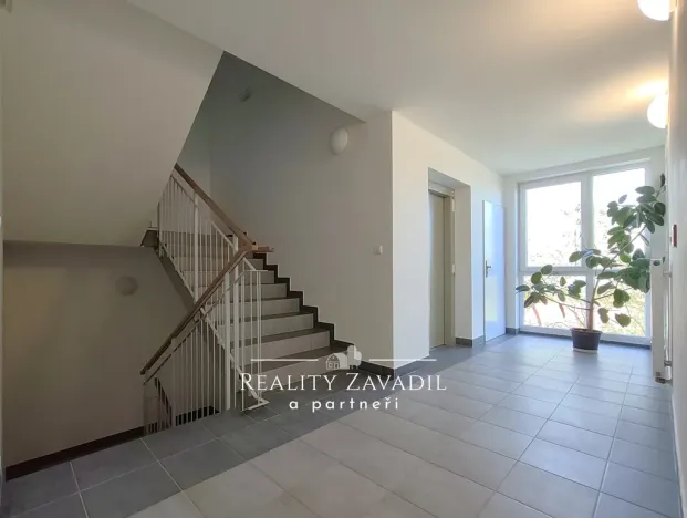 Pronájem bytu 3+kk, Jesenice, Cedrová, 80 m2