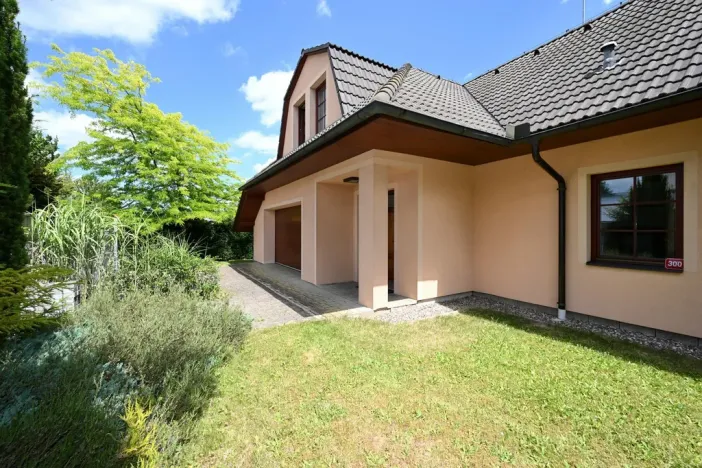 Pronájem rodinného domu, Světice, Na Spojce, 320 m2