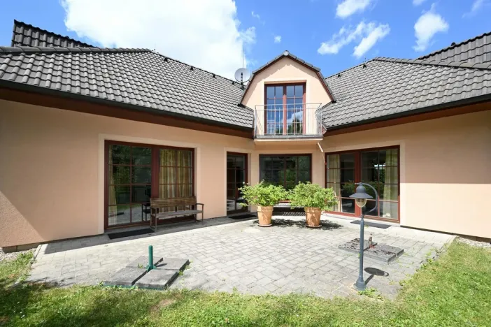 Pronájem rodinného domu, Světice, Na Spojce, 320 m2