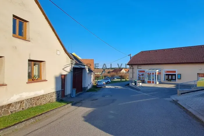 Prodej pozemku, Řípec, 6742 m2