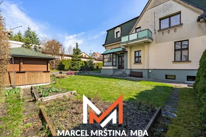 Prodej rodinného domu, Červený Kostelec, Jiráskova, 340 m2