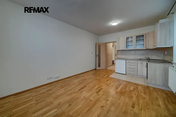 Pronájem bytu 1+kk, Poděbrady, Čechova, 28 m2