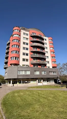 Pronájem bytu 2+kk, Pardubice, nábřeží Závodu míru, 64 m2