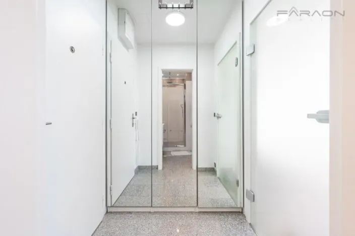 Pronájem bytu 2+kk, Praha - Hlubočepy, Lamačova, 32 m2