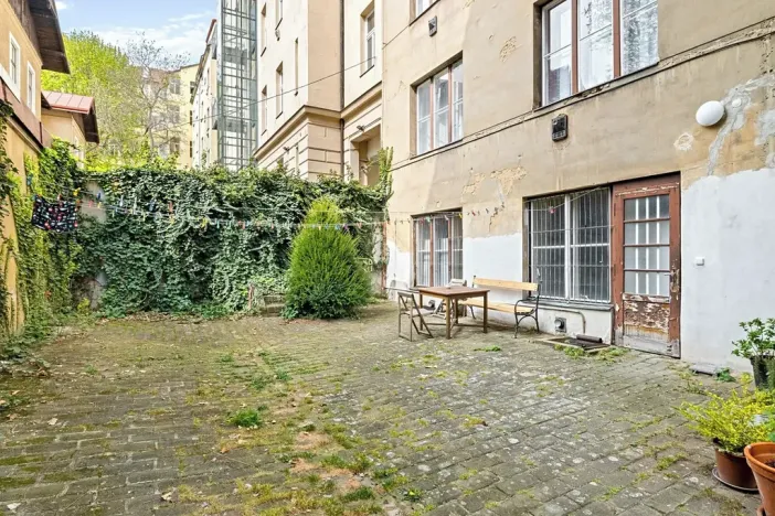 Prodej bytu 3+1, Praha - Holešovice, Letohradská, 77 m2