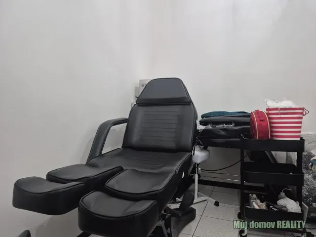 Pronájem obchodního prostoru, Praha - Vysočany, bratří Dohalských, 7 m2