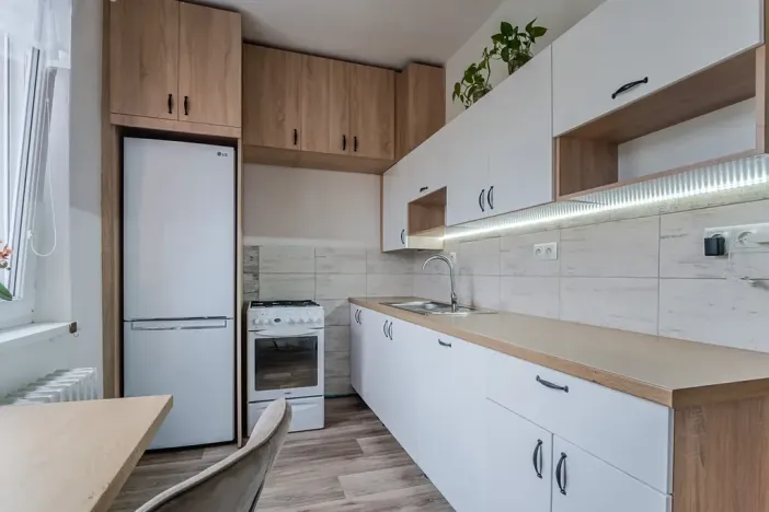 Prodej bytu 3+1, Třinec, Máchova, 69 m2