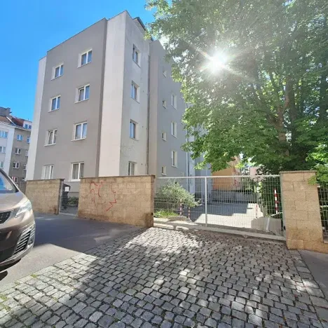 Pronájem bytu 2+kk, Praha - Strašnice, Černokostelecká, 47 m2