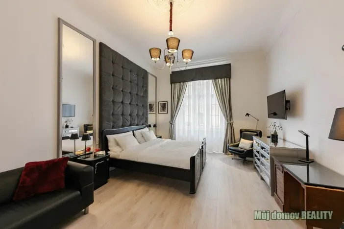 Pronájem bytu 1+1, Praha - Nové Město, Hálkova, 46 m2