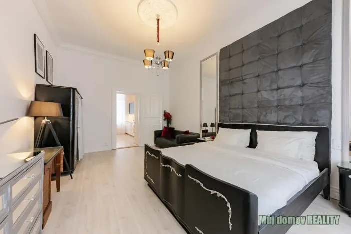 Pronájem bytu 1+1, Praha - Nové Město, Hálkova, 46 m2