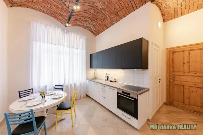 Pronájem bytu 1+1, Praha - Nové Město, Hálkova, 46 m2