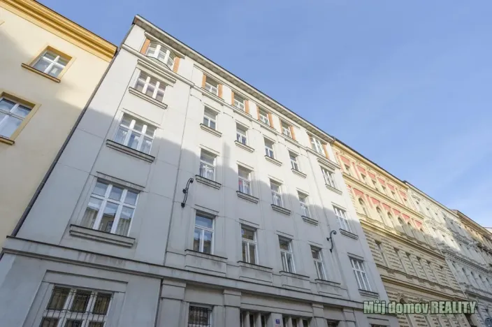 Pronájem bytu 1+1, Praha - Nové Město, Hálkova, 46 m2