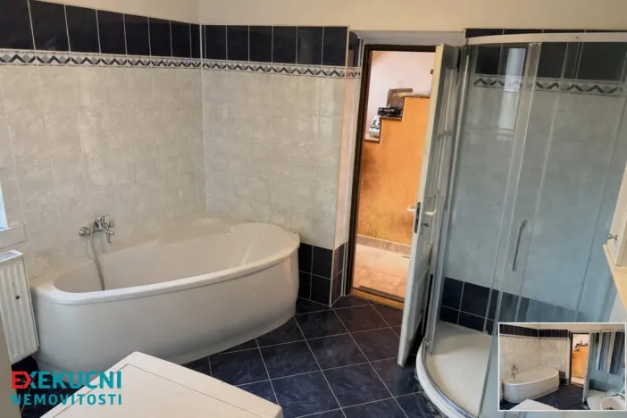 Prodej rodinného domu, Horky, 180 m2