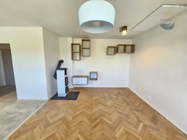 Prodej bytu 2+kk, Chlumčany, V Rumunsku, 52 m2