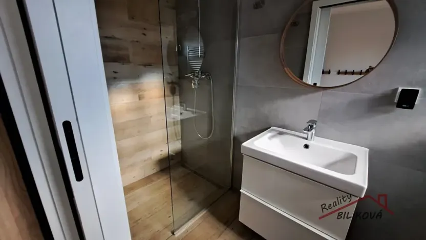 Pronájem atypického bytu, Brandýs nad Labem-Stará Boleslav, Dr. Jánského, 44 m2