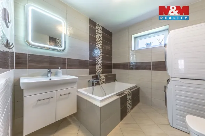 Prodej rodinného domu, Velenka, 152 m2