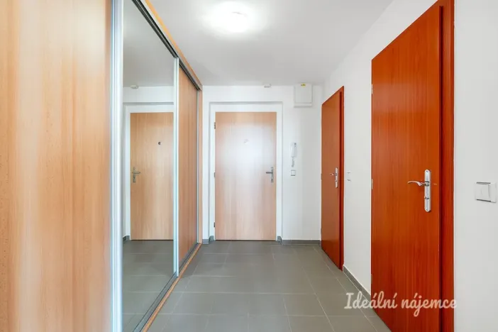 Pronájem bytu 1+kk, Praha - Stodůlky, Petržílkova, 43 m2