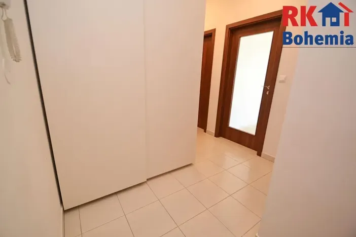 Pronájem bytu 2+kk, Praha - Háje, Loosova, 54 m2