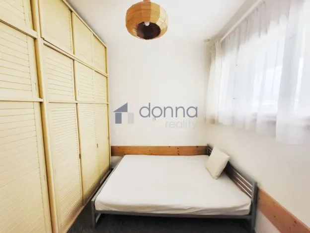 Pronájem bytu 2+kk, Praha, Osadní, 45 m2