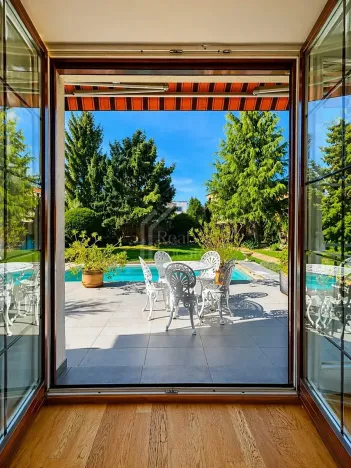 Pronájem vily, Praha - Suchdol, 350 m2