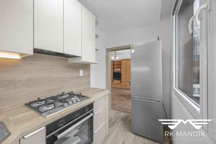 Pronájem bytu 3+1, Praha - Střížkov, Harrachovská, 52 m2