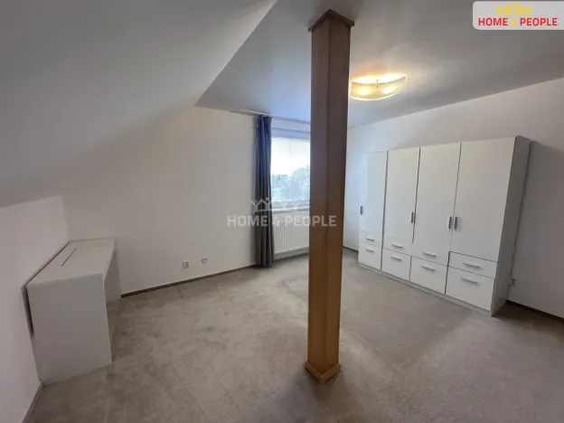 Pronájem rodinného domu, Dolany, 185 m2