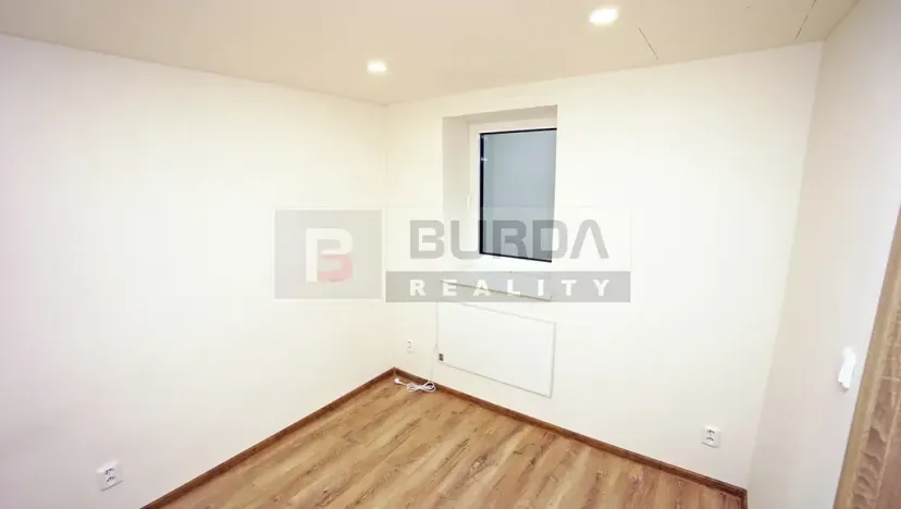 Pronájem bytu 2+kk, Neratovice, 35 m2