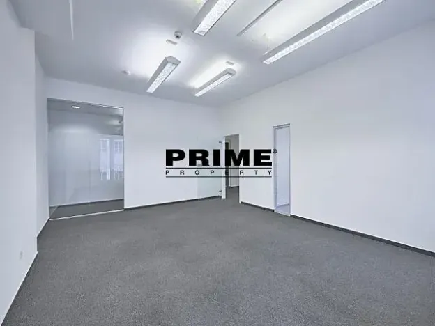 Pronájem kanceláře, Praha - Nové Město, Soukenická, 246 m2