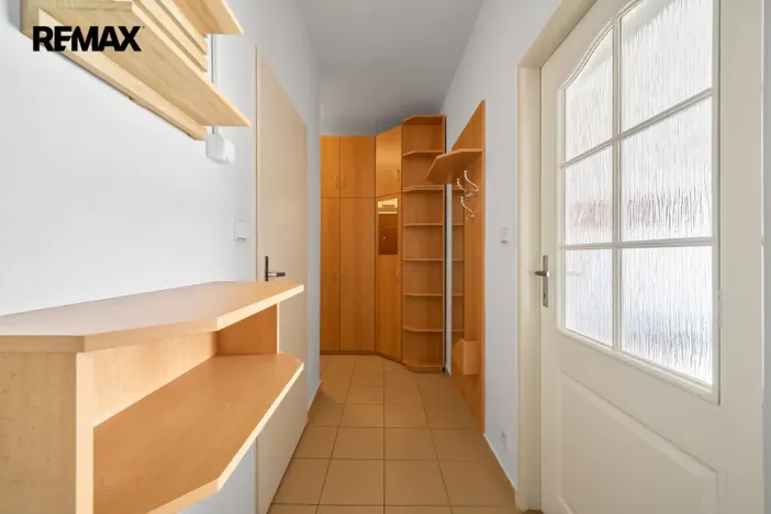 Prodej bytu 2+kk, Hradec Králové - Kukleny, Pardubická, 51 m2