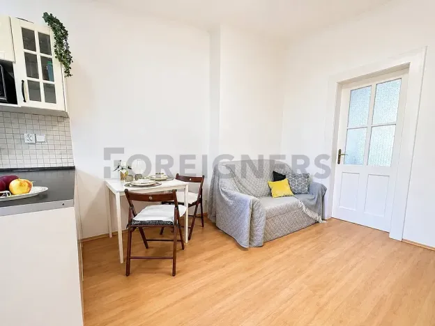 Prodej bytu 2+kk, Praha, 5. května, 51 m2