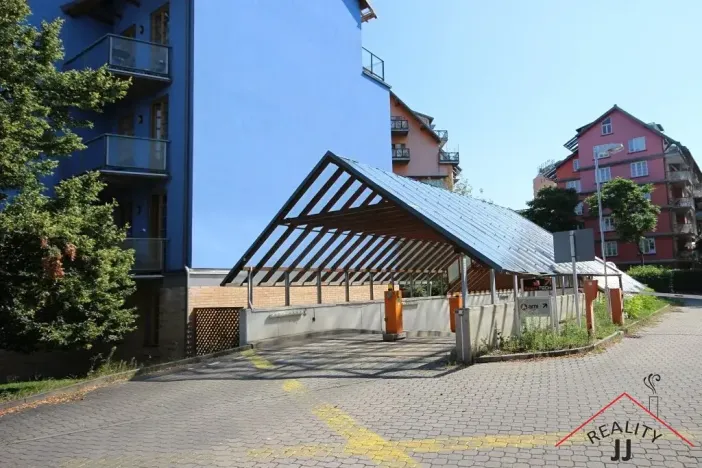 Pronájem kanceláře, Praha - Veleslavín, Na okraji, 650 m2