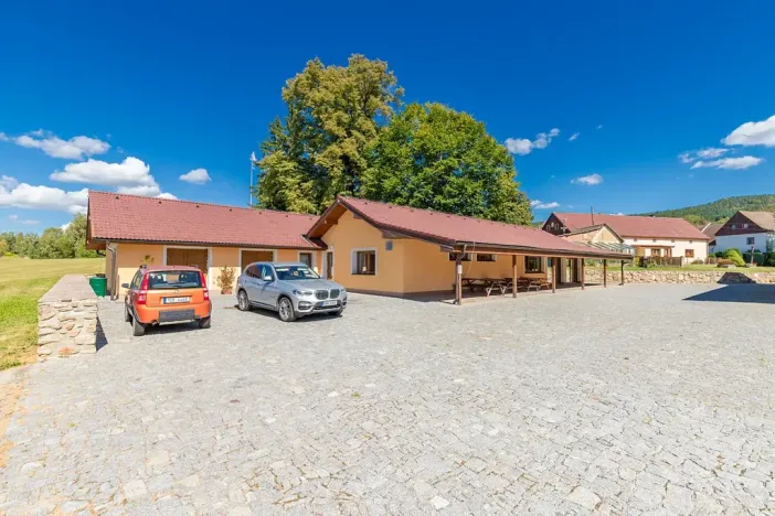 Prodej ubytování, Horní Stropnice, 700 m2