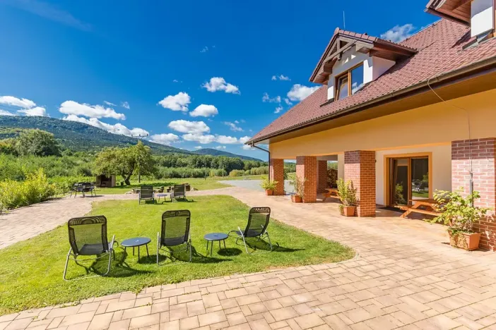 Prodej ubytování, Horní Stropnice, 700 m2