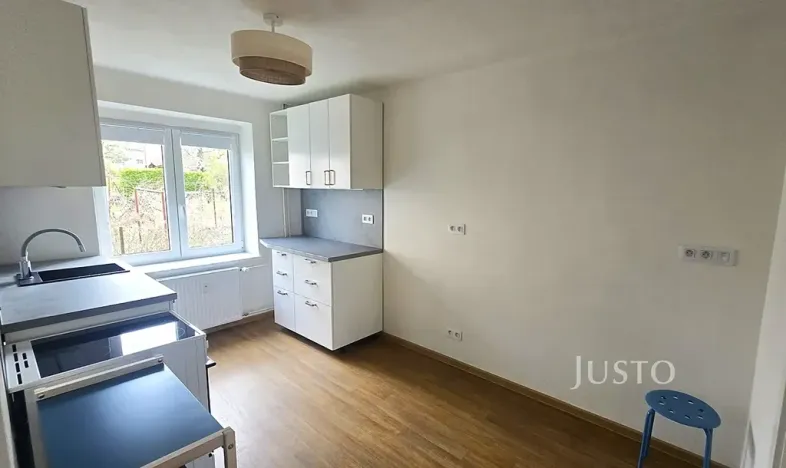 Pronájem bytu 1+1, Písek, Smetanovo nám., 38 m2