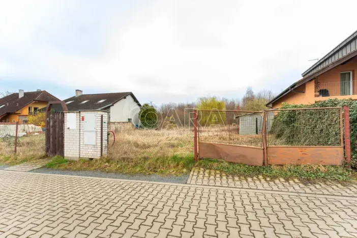 Pronájem komerčního pozemku, Dolní Břežany, Krátká, 585 m2