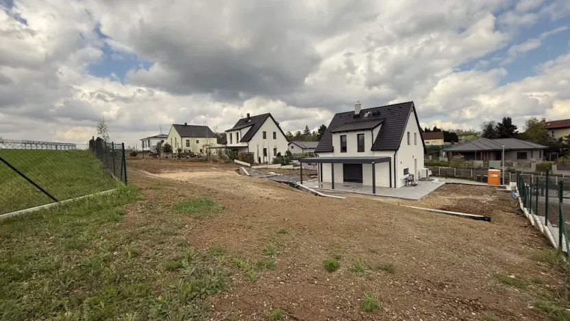 Prodej rodinného domu, Panenské Břežany, Nad Svatou Annou, 184 m2