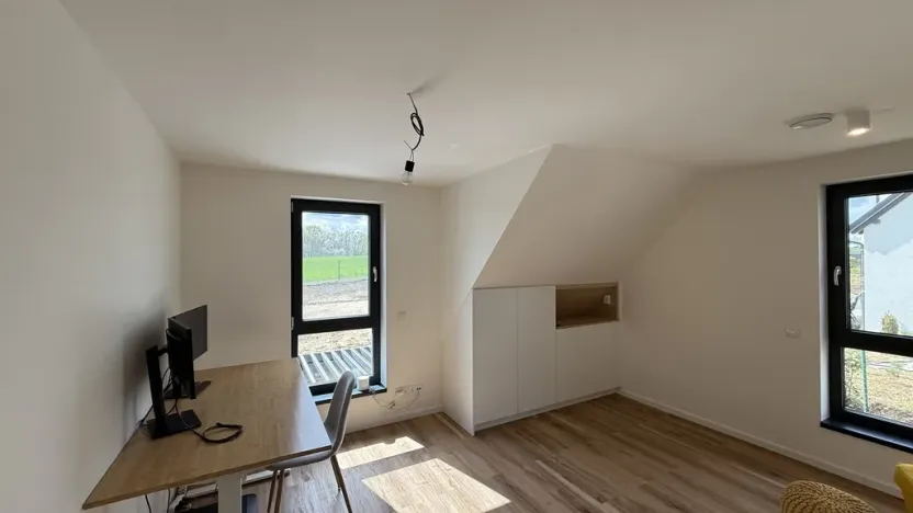 Prodej rodinného domu, Panenské Břežany, Nad Svatou Annou, 184 m2