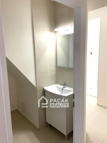 Pronájem bytu 3+kk, Olomouc - Holice, Hanácká, 68 m2