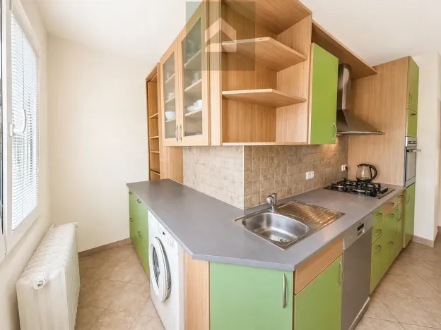 Prodej bytu 3+1, Plzeň - Lobzy, Dlouhá, 76 m2